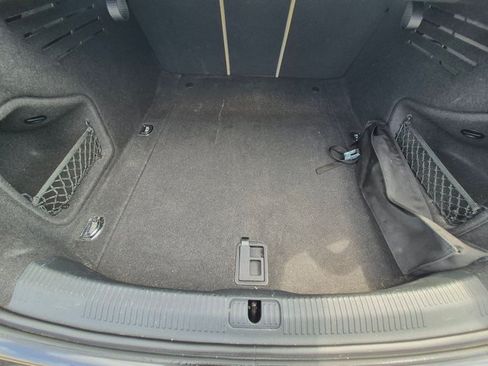 Used 2017 Audi A4 2.0T Ultra Premium w/ Convenience Package FWD image 6