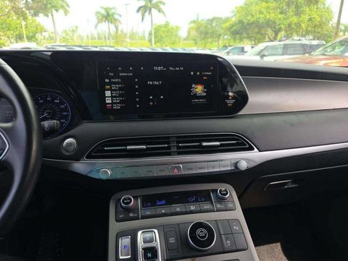 Used 2022 Hyundai Palisade SEL w/ Premium Package FWD image 13