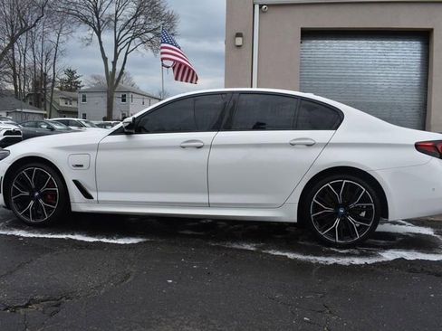 Used 2025 BMW 530i xDrive AWD/4WD image 5