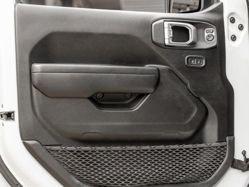 Used 2023 Jeep Wrangler Unlimited Sport AWD/4WD image 19