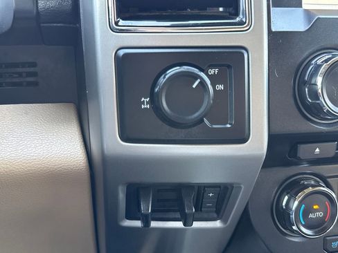Used 2018 Ford F250 Lariat w/ Lariat Value Package RWD image 30