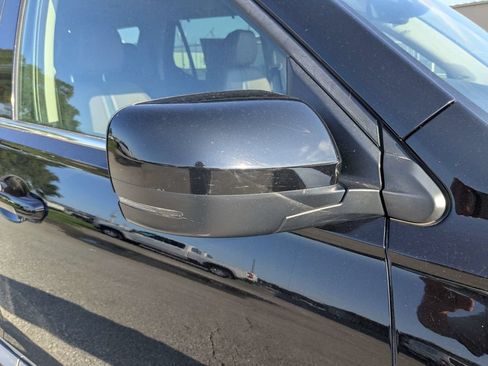 Used 2023 Honda Pilot Elite image 12