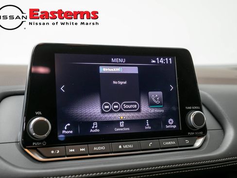 Used 2023 Nissan Rogue SV AWD/4WD image 18