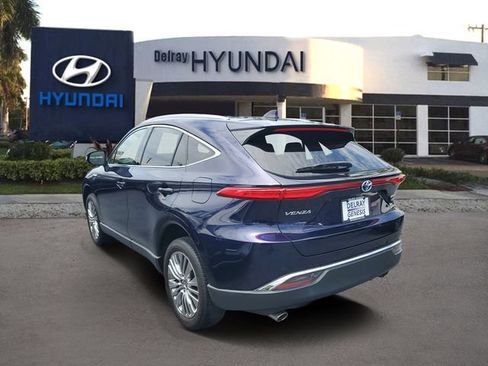 Used 2021 Toyota Venza Limited AWD/4WD image 4