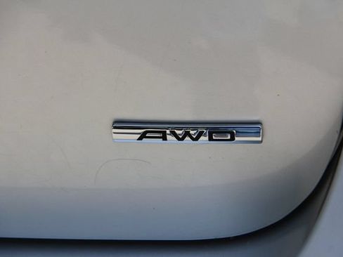 Used 2012 Hyundai Santa Fe GLS AWD/4WD image 11