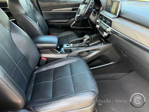 Used 2022 Kia Telluride EX w/ EX Premium Package image 10