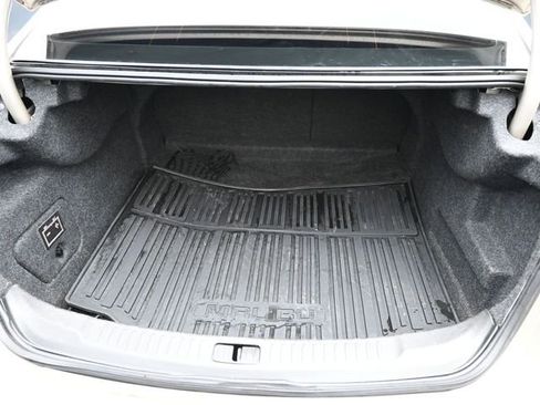 Used 2014 Chevrolet Malibu LT w/ Power Convenience Package image 31