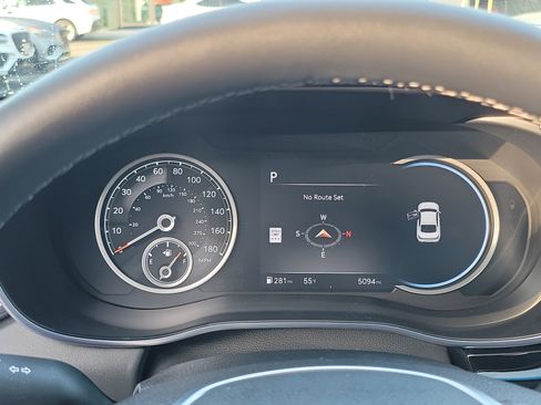 Certified 2025 Genesis G70 2.5T image 9