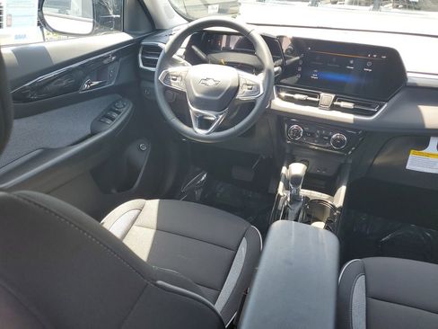 New 2026 Chevrolet TrailBlazer LT w/ Convenience Package FWD image 13
