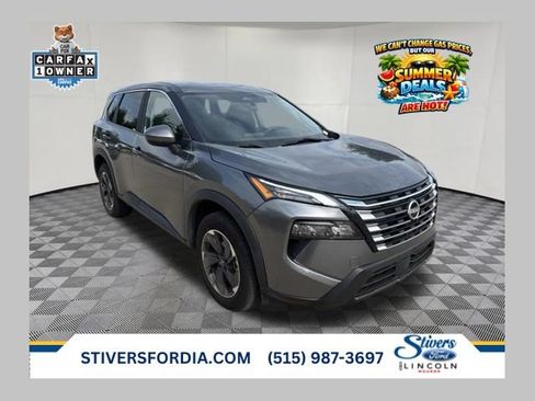 Used 2024 Nissan Rogue SV FWD image 1