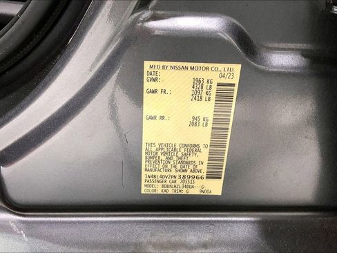 Used 2023 Nissan Altima 2.5 SV FWD image 14