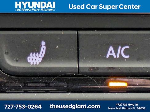 Used 2022 Volkswagen Atlas SE FWD image 24