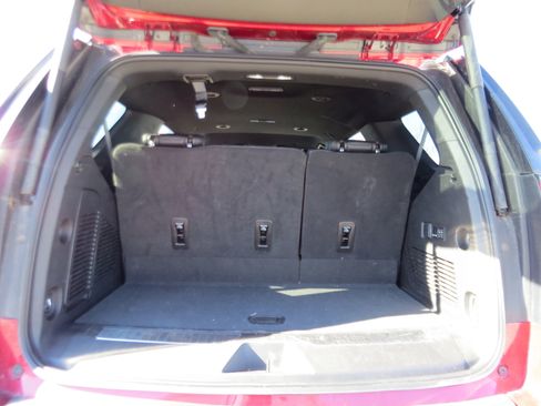 Used 2024 Chevrolet Tahoe Z71 w/ Z71 Off-Road Package image 11