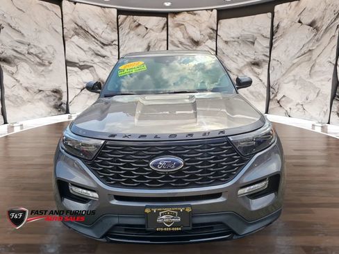 Used 2022 Ford Explorer ST-Line AWD/4WD image 3