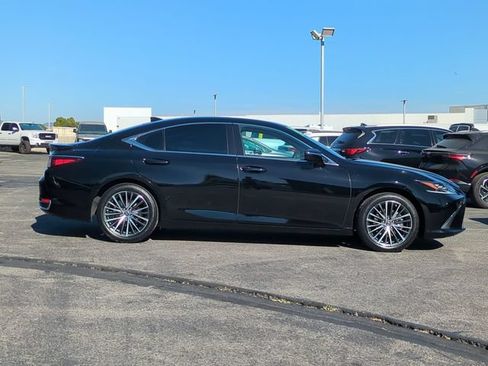 Used 2024 Lexus ES 300h w/ Premium Package FWD image 9
