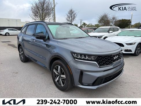 Certified 2023 Kia Sorento S w/ Panoramic Sunroof Package image 8
