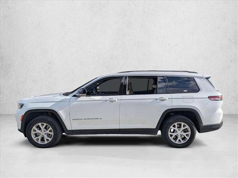 Used 2023 Jeep Grand Cherokee L Limited RWD image 5