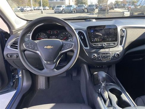 Used 2024 Chevrolet Malibu LT image 13