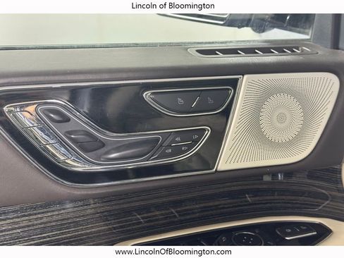 Used 2022 Lincoln Navigator L Black Label image 19
