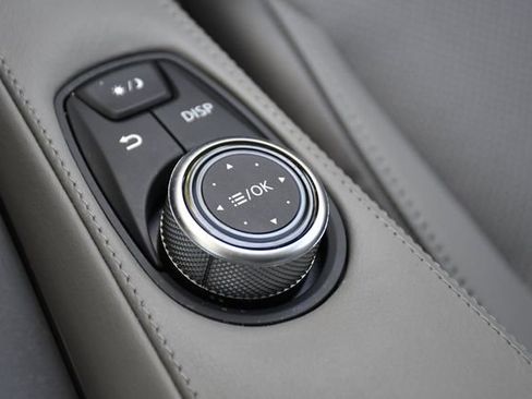 Used 2025 INFINITI QX50 Luxe image 14