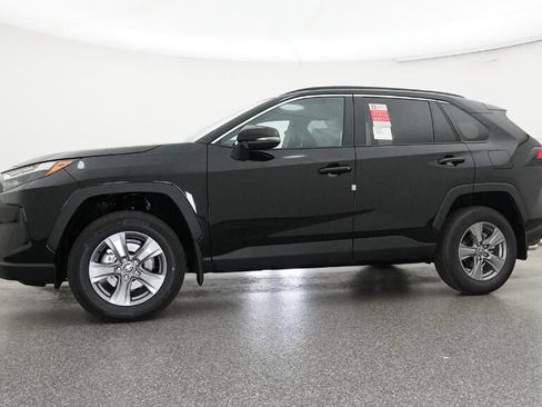 New 2025 Toyota RAV4 XLE image 18