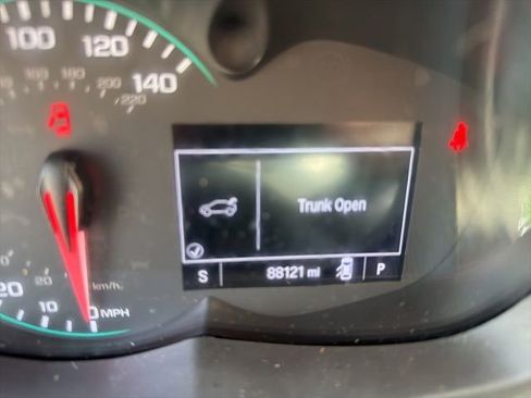 Used 2018 Chevrolet Trax LT w/ LT Convenience Package image 23