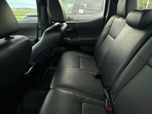 Used 2021 Toyota Tacoma TRD Pro AWD/4WD image 6