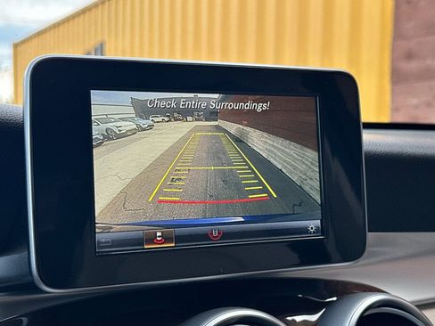 Used 2019 Mercedes-Benz GLC 300 4MATIC image 20