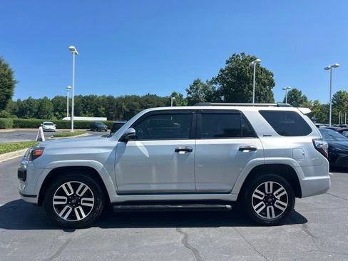 Used 2024 Toyota 4Runner Limited AWD/4WD image 12