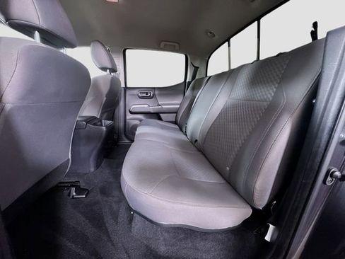 Certified 2023 Toyota Tacoma SR5 AWD/4WD image 26