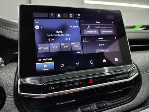 Used 2024 Jeep Compass Latitude image 10