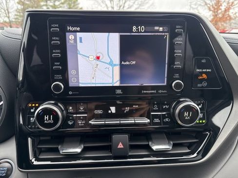 Used 2021 Toyota Highlander Limited image 27