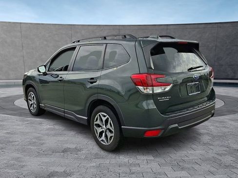 Used 2023 Subaru Forester Premium AWD/4WD image 7