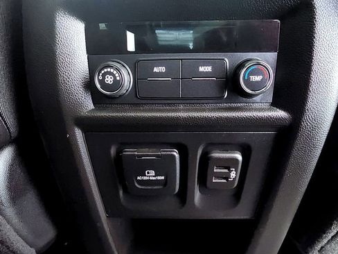 Used 2023 Chevrolet Traverse RS AWD/4WD image 49