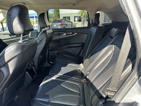 Used 2021 Lincoln Nautilus FWD w/ Equipment Group 101A image 17