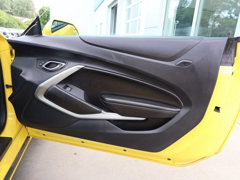Used 2017 Chevrolet Camaro LT RWD image 25