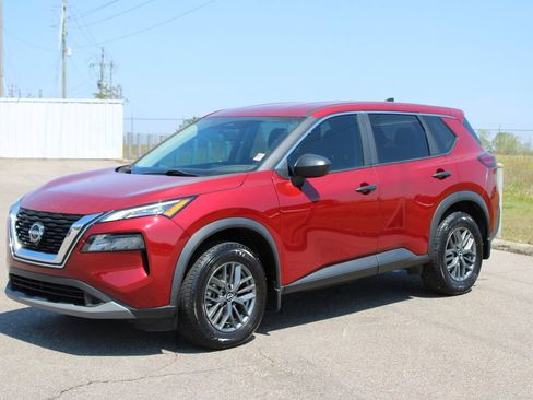 Used 2023 Nissan Rogue S FWD image 2