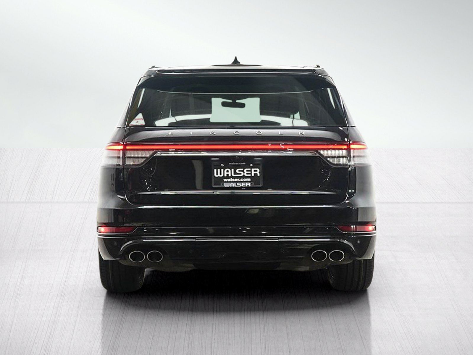Used 2023 Lincoln Aviator Reserve w/ Equipment Group 201A AWD/4WD image 4