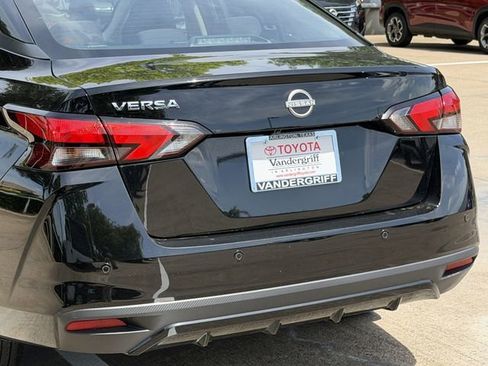 Used 2025 Nissan Versa SV FWD image 6