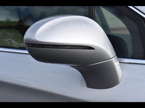 Used 2016 Buick Envision Premium image 49