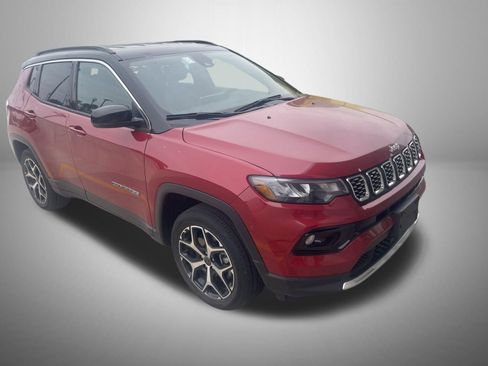 Used 2025 Jeep Compass Limited AWD/4WD image 5