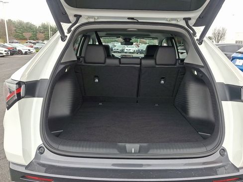 Certified 2025 Acura ADX Base image 30