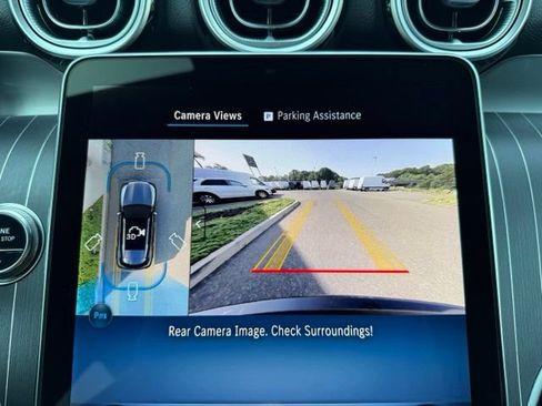 Used 2026 Mercedes-Benz GLC 300 4MATIC image 23