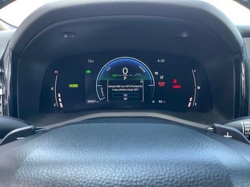 Used 2025 Toyota Camry SE FWD image 12