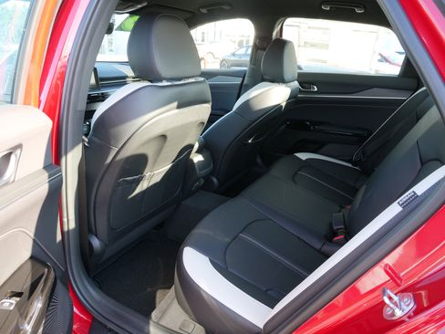 New 2025 Kia K5 GT-Line image 15