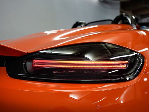 Used 2024 Porsche 718 Boxster Spyder RS RWD image 33