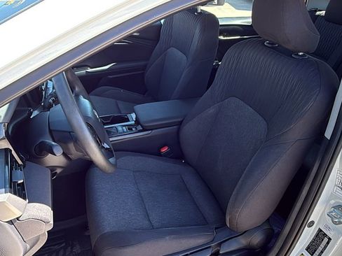 Used 2025 Toyota Camry LE image 13