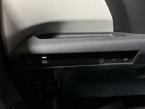 Used 2024 Toyota Sienna XLE image 17