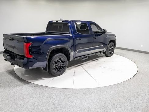 Used 2025 Toyota Tundra SR5 w/ SR5 Premium Package AWD/4WD image 29