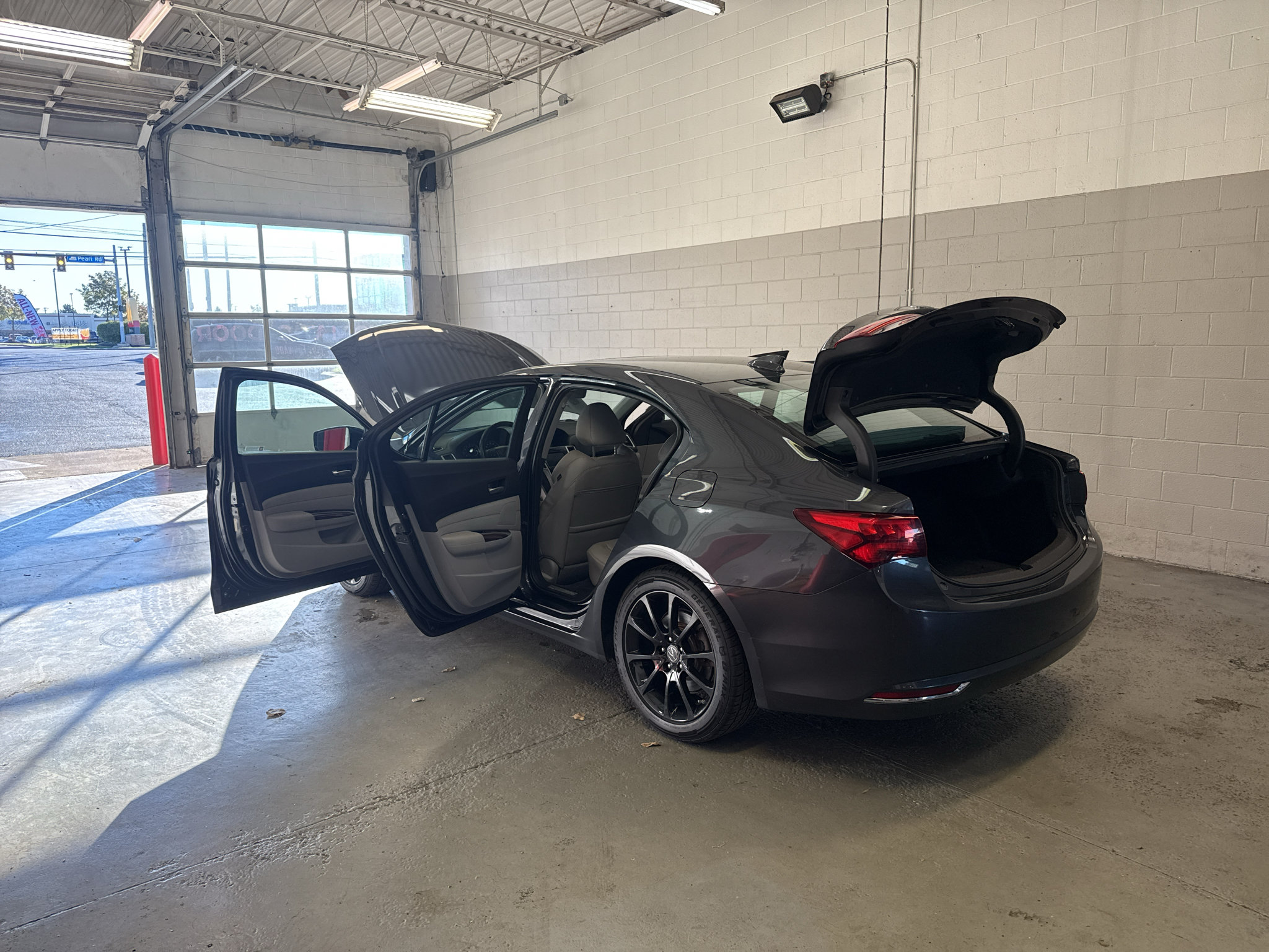 Used 2015 Acura TLX w/ Technology Package AWD/4WD image 12
